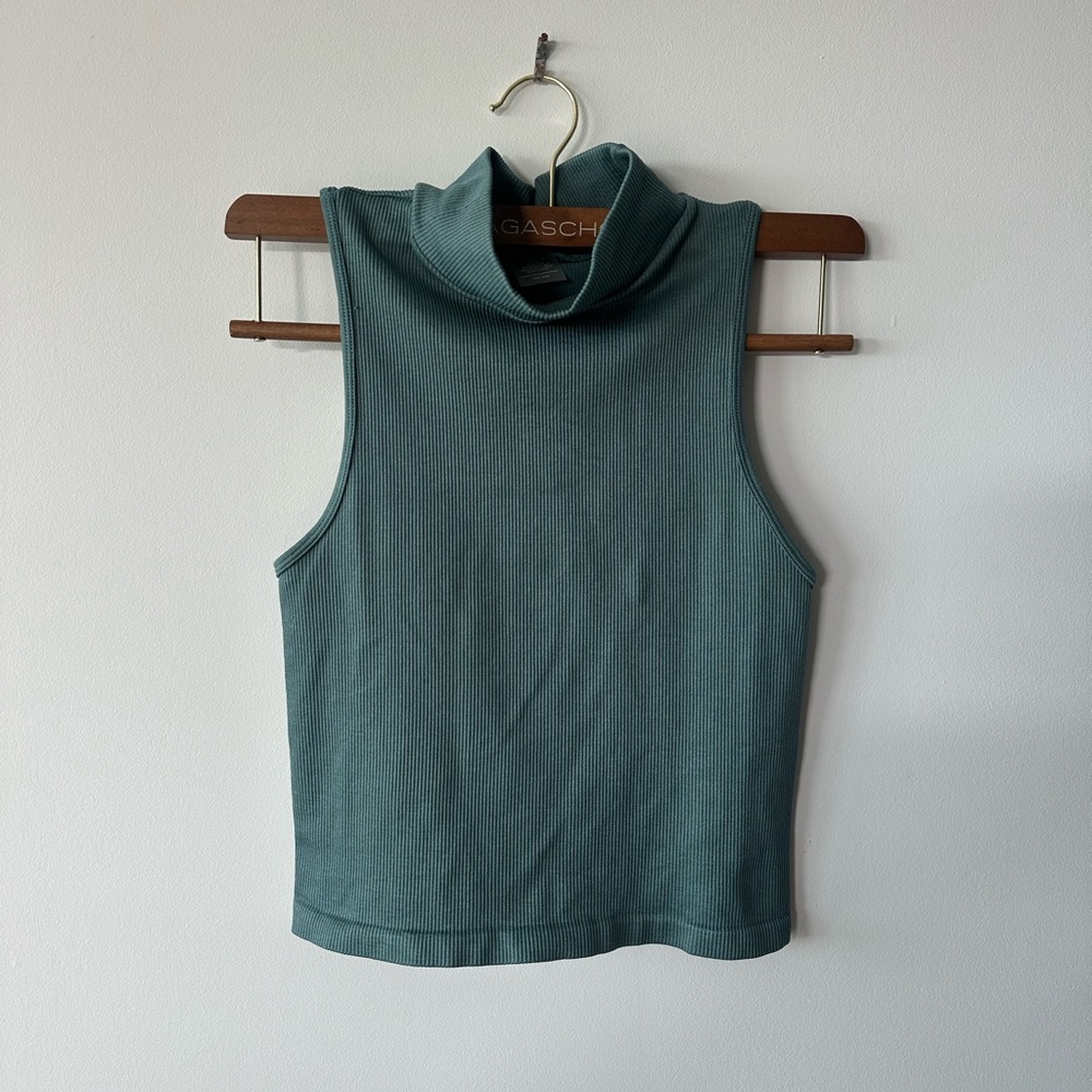 Elegant Teal Sleeveless Tank Top